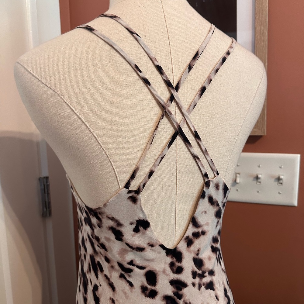 Haute Hippie leopard print embroidered vneck 100% silk crisscross S midi dress - Picture 12 of 16